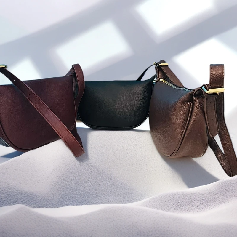 新疆包邮2024 新款小众洋气时尚潮流单间斜挎包百搭经典饺子包