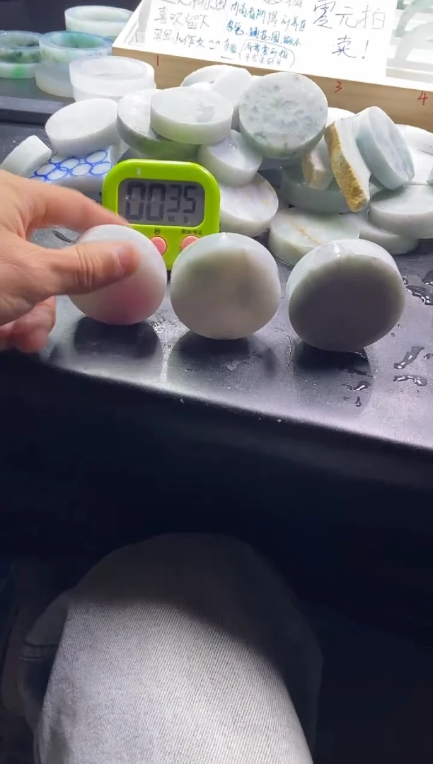 【闪购商品】翡翠挂件未镶嵌镯心