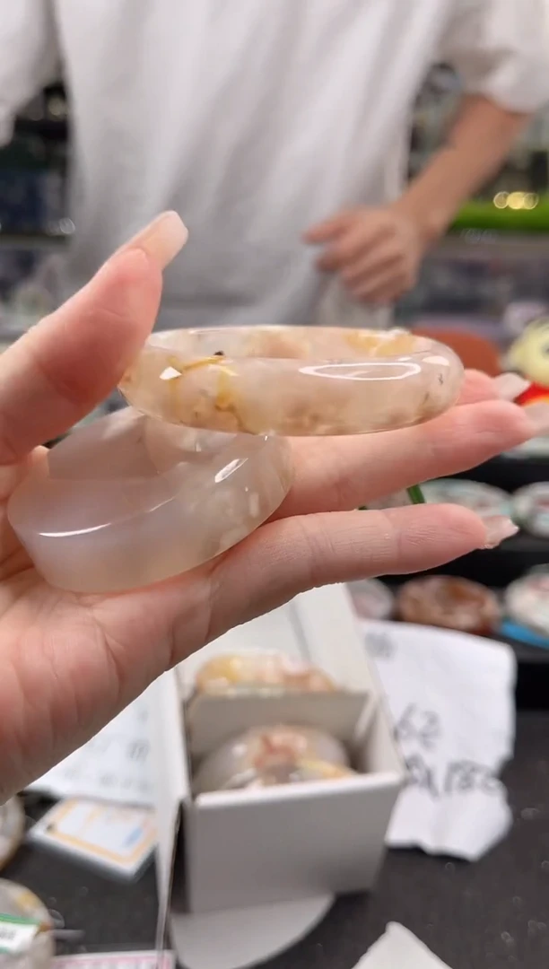 未镶嵌手镯石英质玉55圈口 （赠品镯心）342592
