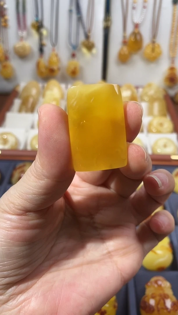 裸石琥珀未镶嵌蜜蜡方牌