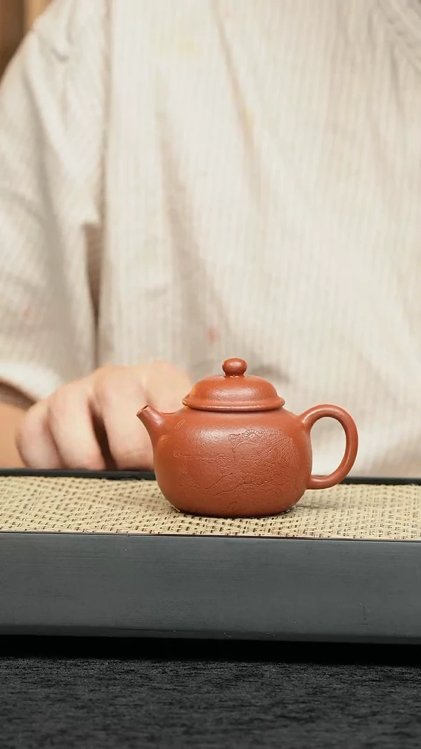 茶壶紫砂五堂 匏樽-蟾王坐山中