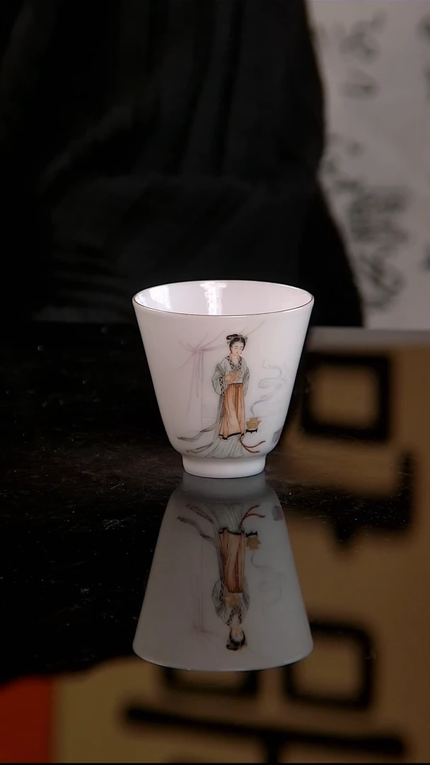 福利款粉彩十二金钗单杯