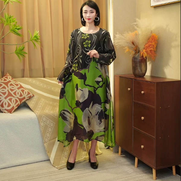 2501绿【桑蚕丝/设计款】现-2025年早春新款时尚百搭宽松显瘦连衣裙