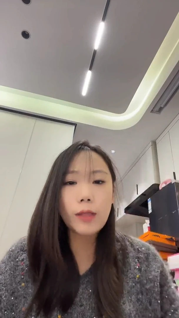 蚕丝定妆喷雾黑博瑞