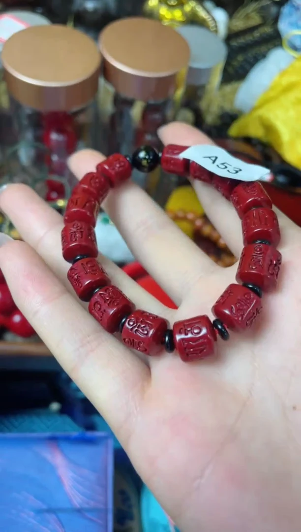 未镶嵌颈饰琥珀梦梦专属精品链接