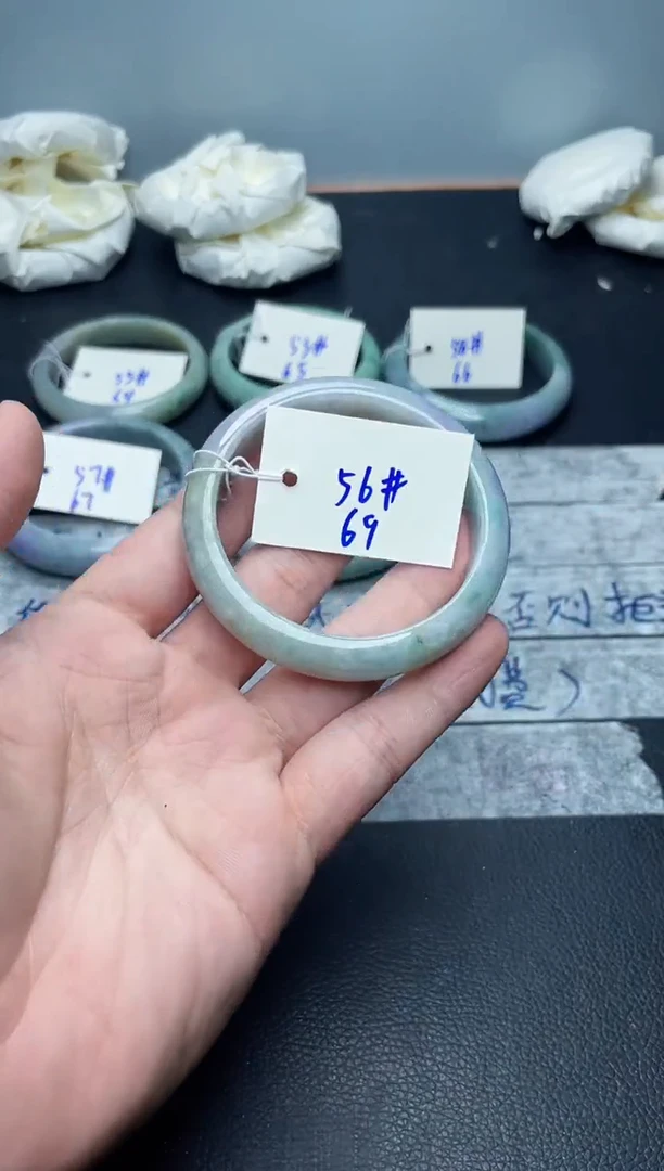 未镶嵌手镯翡翠69