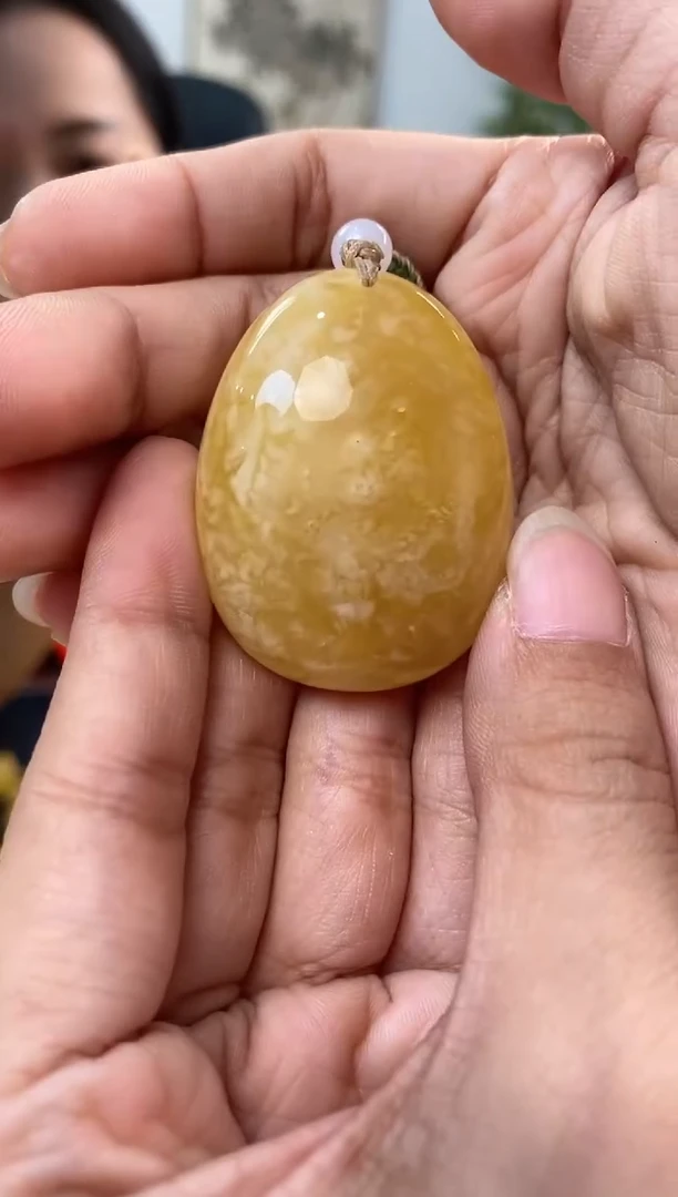 【闪购商品】蜜蜡裸石未镶嵌天然琥珀蜜蜡水滴