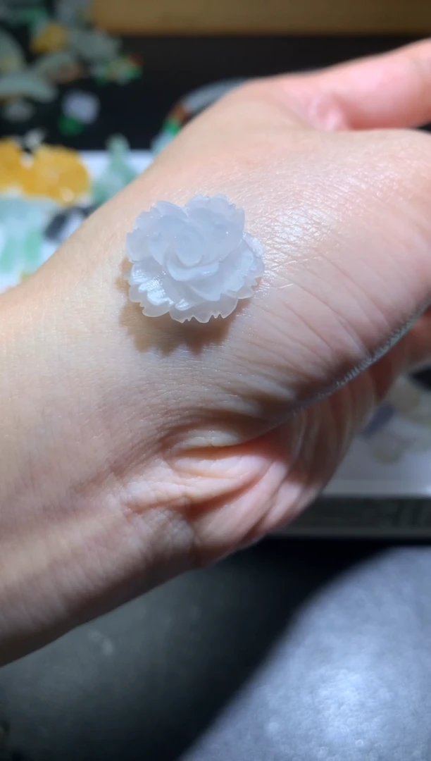 定制翡翠未镶嵌毛货