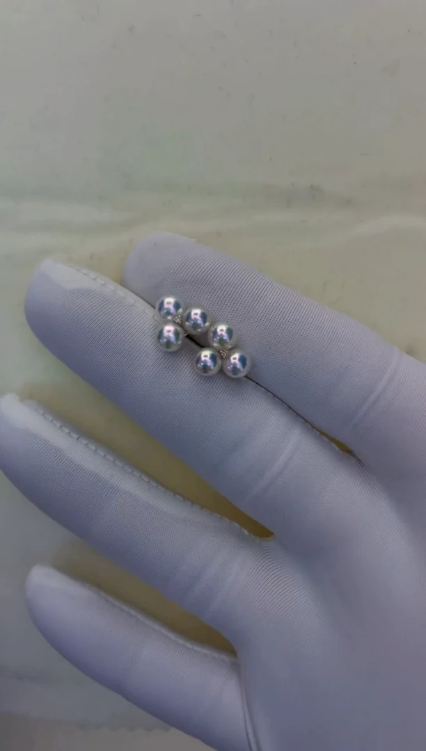 18K金镶嵌海水珍珠饰品4-5三叶草耳钉