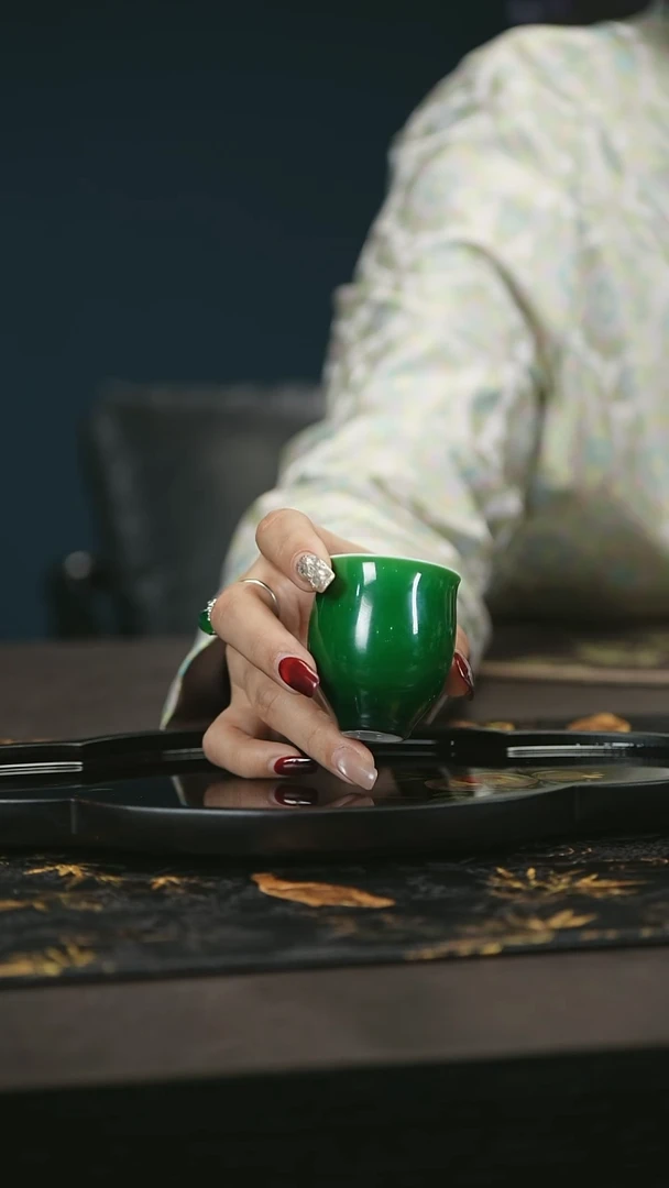 【闪购商品】瓷唐里郎窑绿郁金香杯