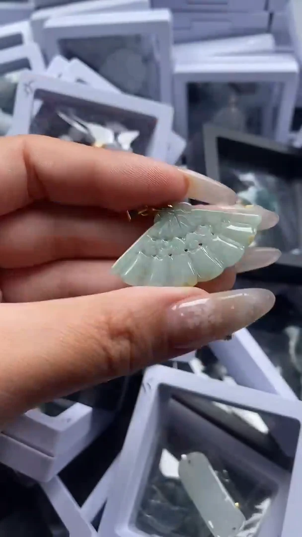 颈饰未镶嵌翡翠3925