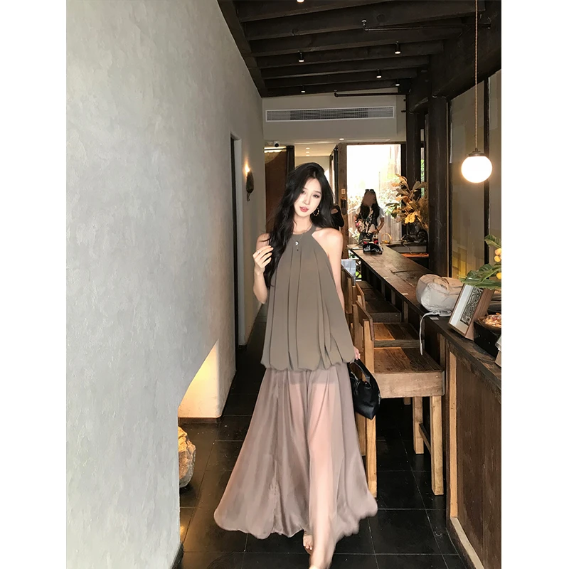 by onion 挂脖无袖花苞上衣时尚套装女夏季高腰半透半身裙两件套