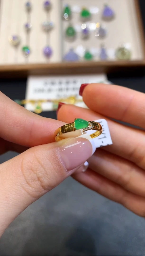 翡翠戒指18K金镶嵌LXY2670多样性发其一