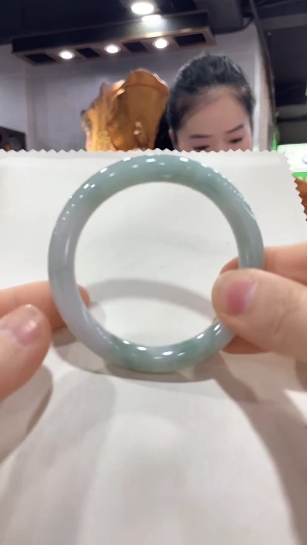 未镶嵌手镯翡翠60