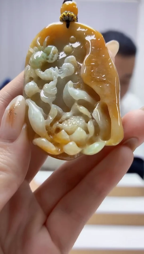 未镶嵌定制翡翠4898jw-毛货挂件99