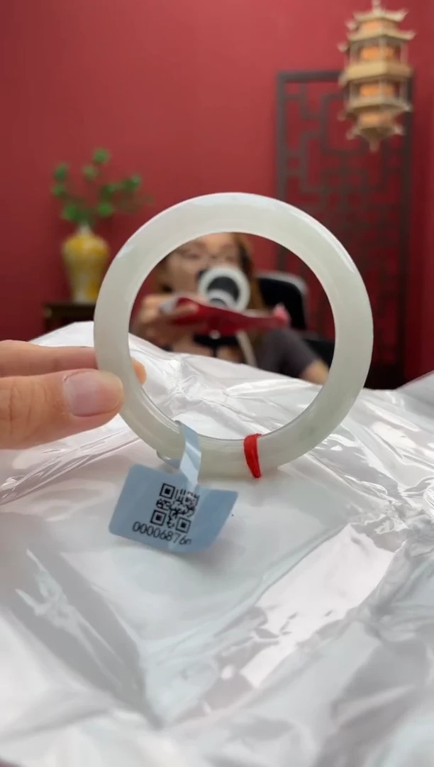 未镶嵌手镯（圆镯）翡翠翡翠手镯3