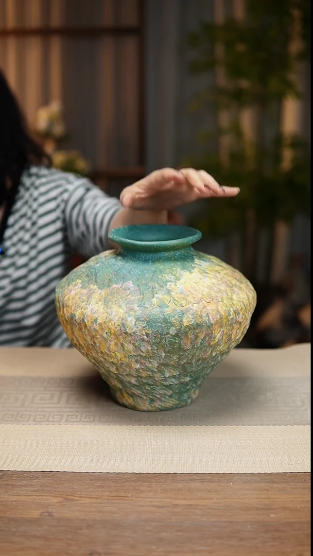 异形花器涂鸦绿飞碟