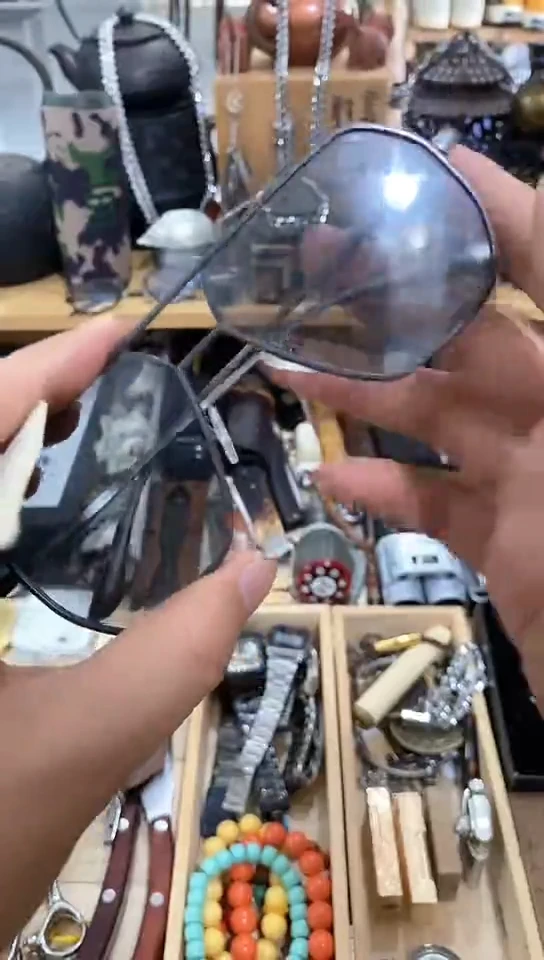 瓷片闪购商品 如图所示