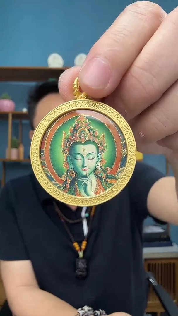 未镶嵌琥珀裸石40（有瑕介意勿拍）