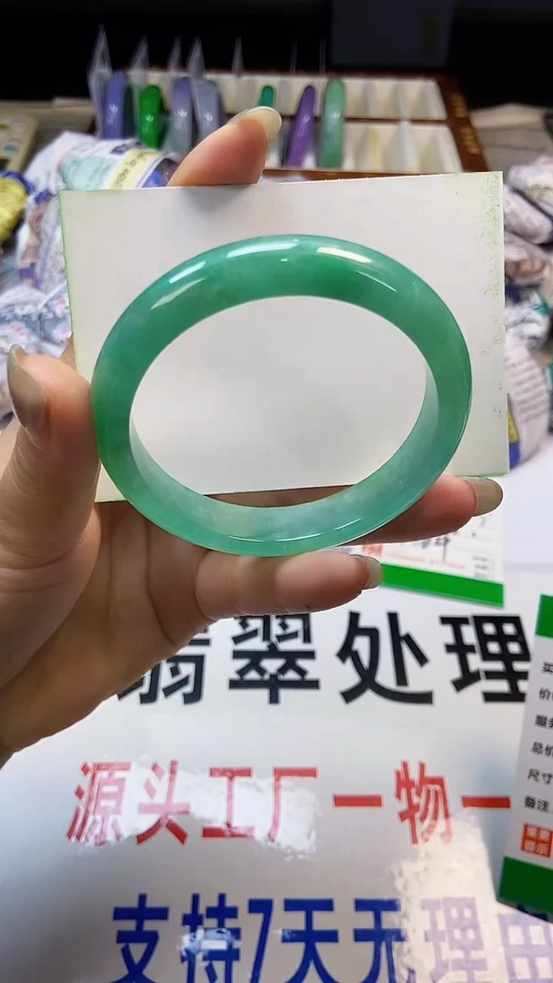 无非金属时尚处理女士手镯