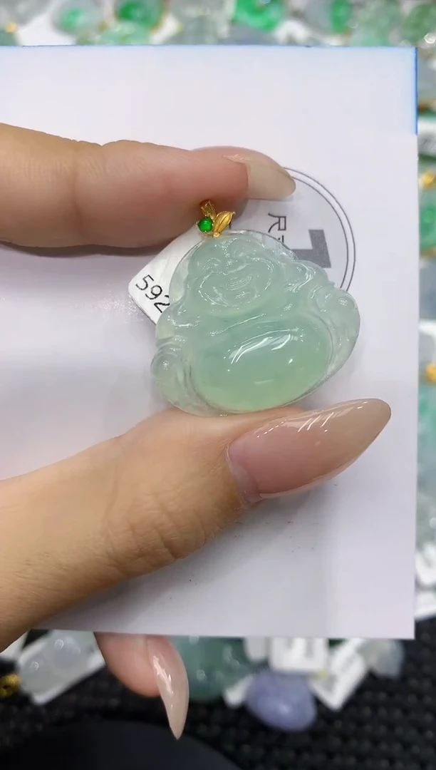 颈饰18K金镶嵌翡翠111111111111