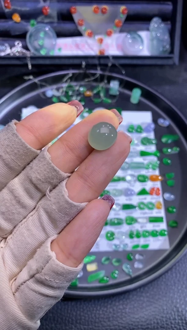 未镶嵌挂件翡翠蛋