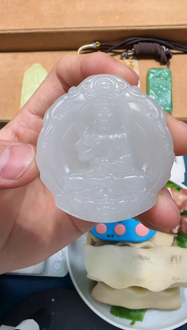 颈饰未镶嵌和田玉M**张吊坠