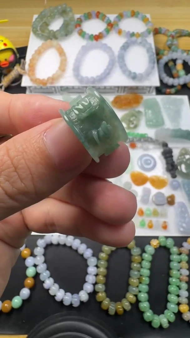 颈饰未镶嵌翡翠【闪购商品】 天然翡翠