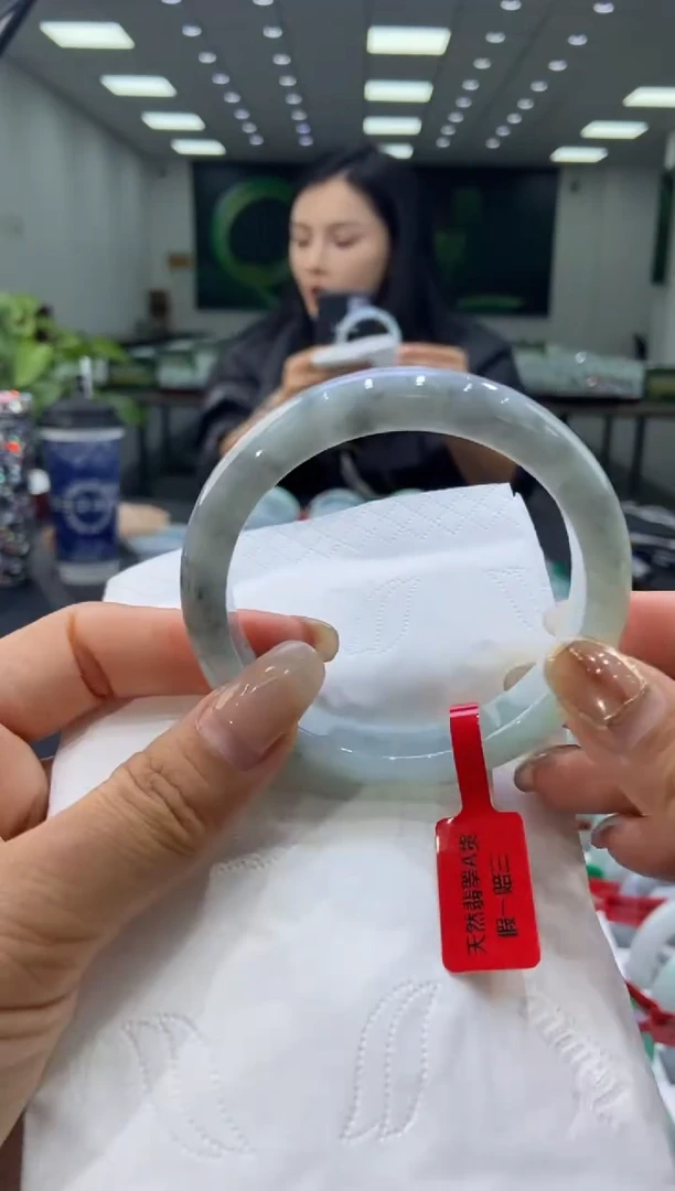 未镶嵌手镯翡翠00008620