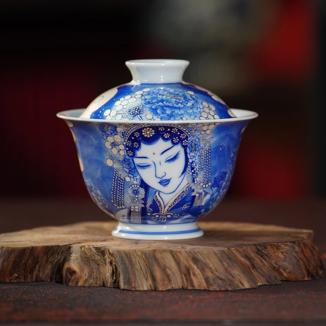 良朋柴窑   青花描银牡丹花旦盖碗