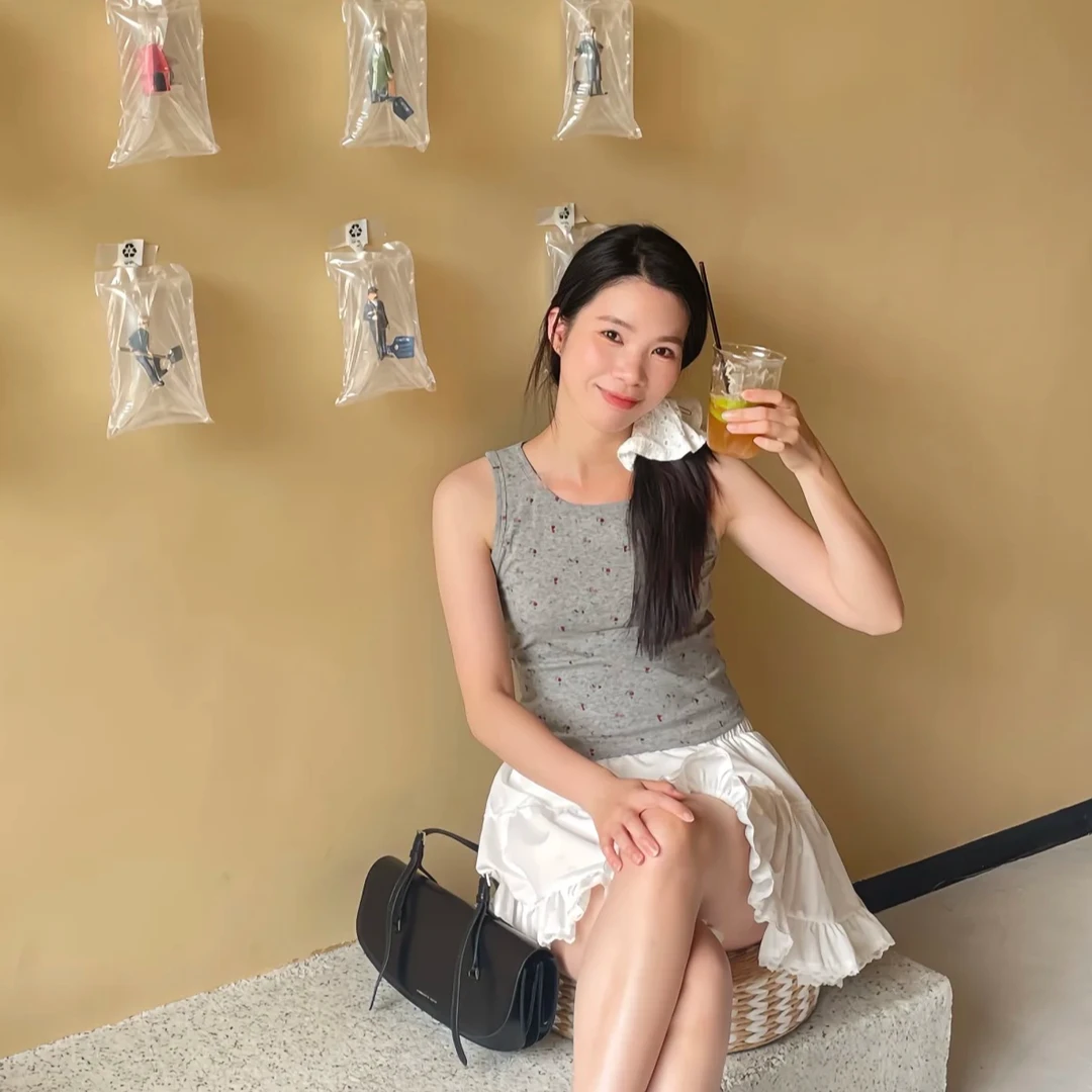 小清新甜美蝴蝶结波点通勤吊带背心女夏修身显瘦短款露脐上衣