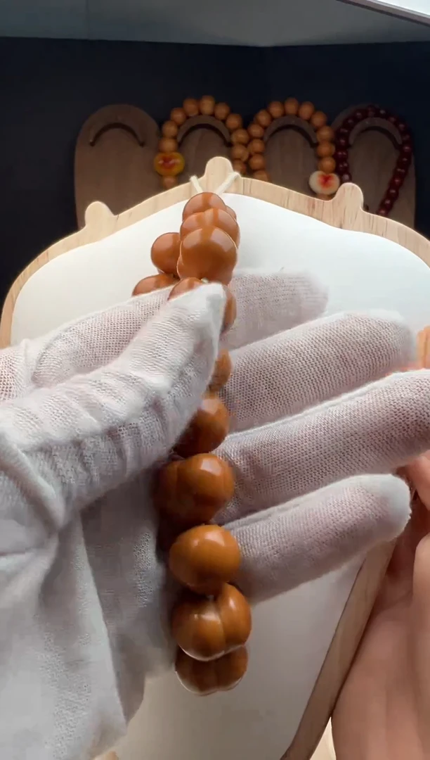 手串猴头核桃尘*屁桃