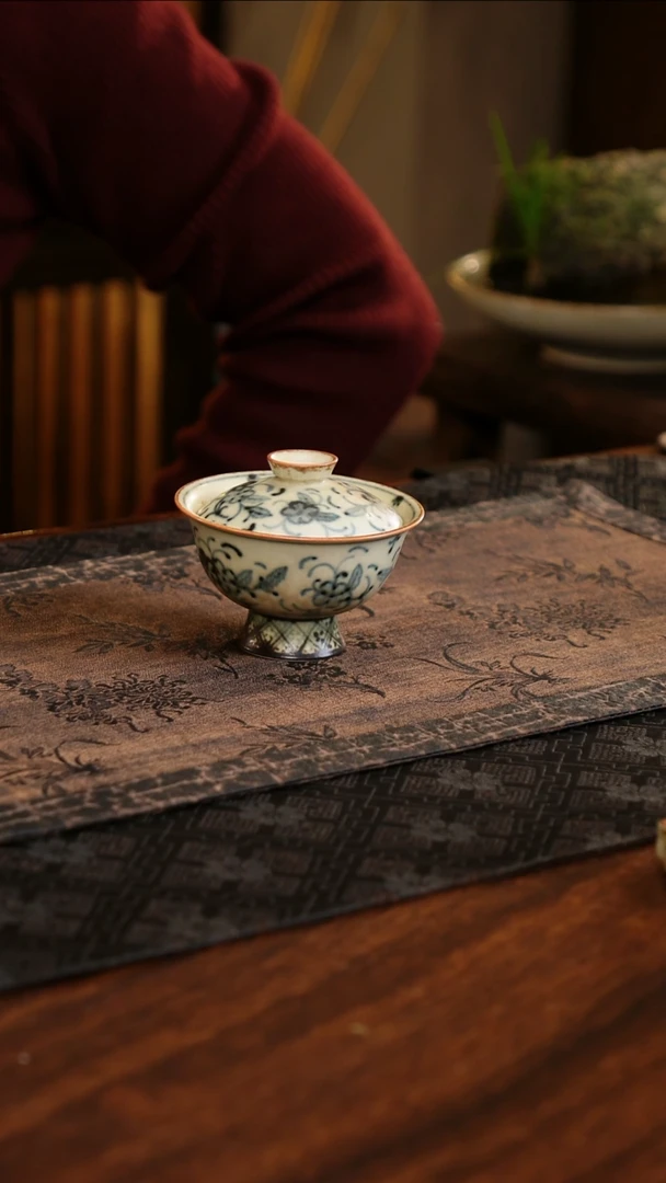 【闪购商品】杯子茗片集花卉高足盖碗