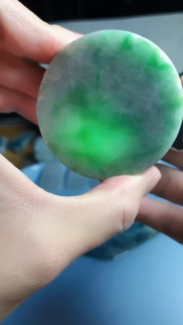 翡翠未镶嵌颈饰天然A货翡翠