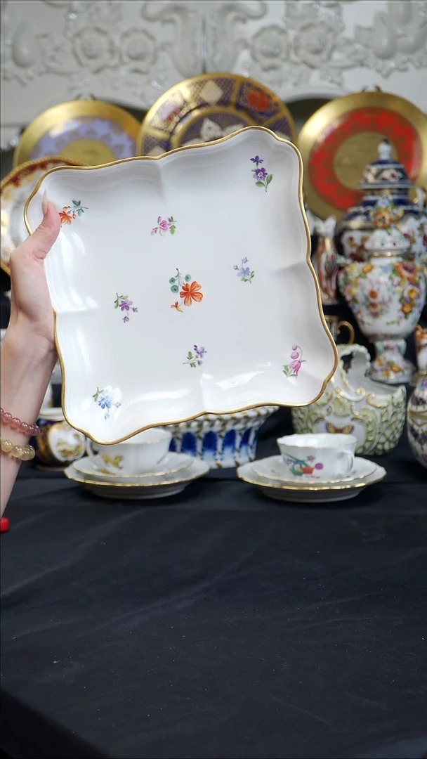 骨瓷婷婷中古器物如图所示72