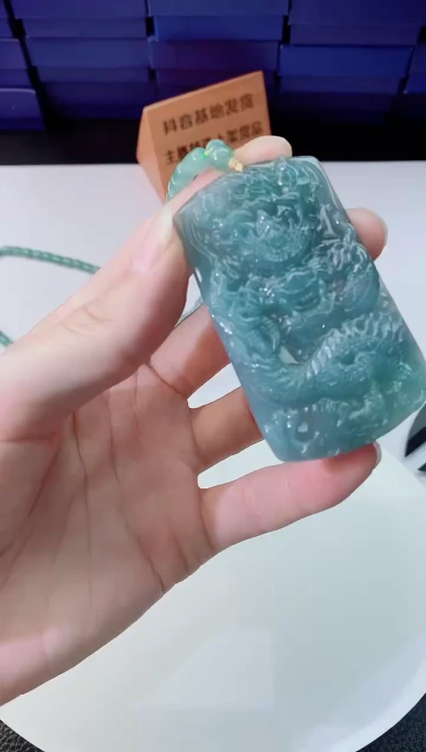 翡翠未镶嵌颈饰11111111