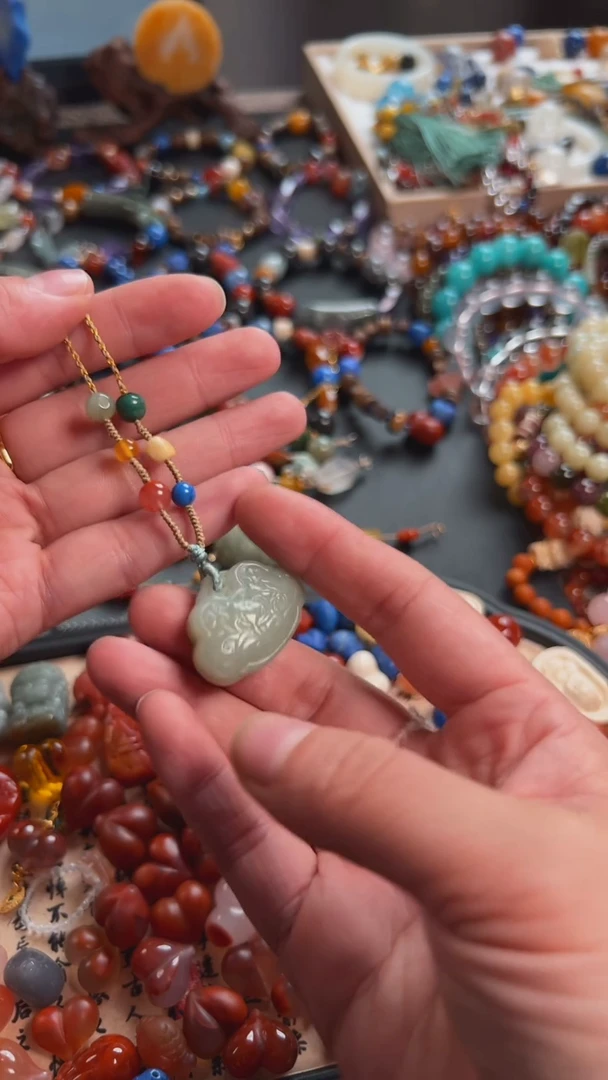 和田玉（糖玉）未镶嵌颈饰项链