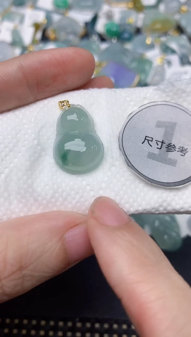 颈饰18K金镶嵌翡翠天然缅甸A货翡翠