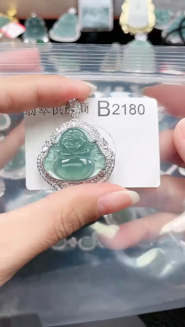 【闪购商品】翡翠颈饰未镶嵌2180赠皮绳