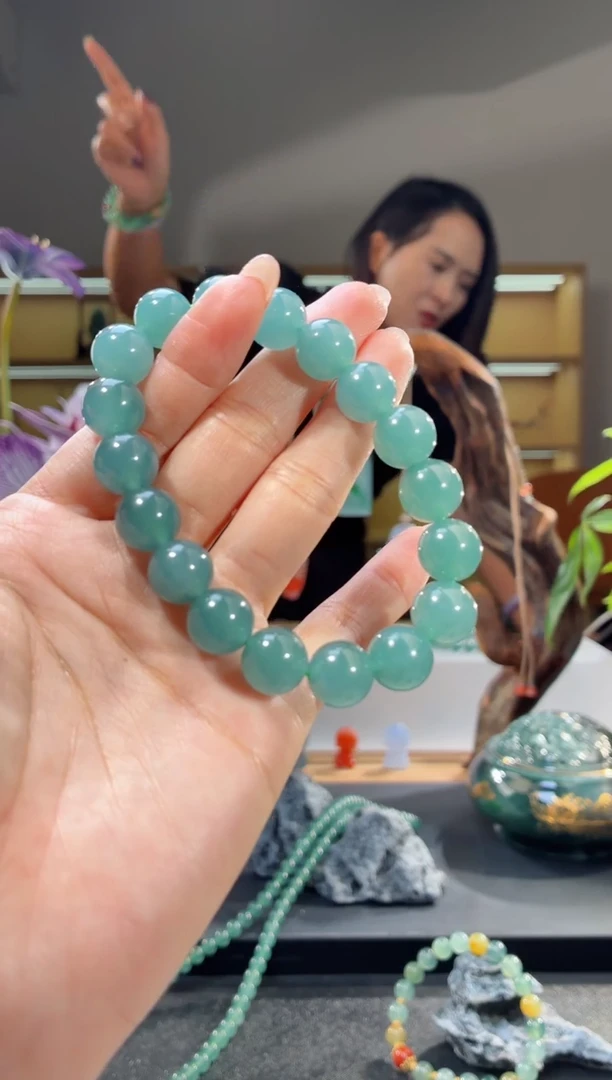 未镶嵌手链翡翠用****5手串（多样性发其一）