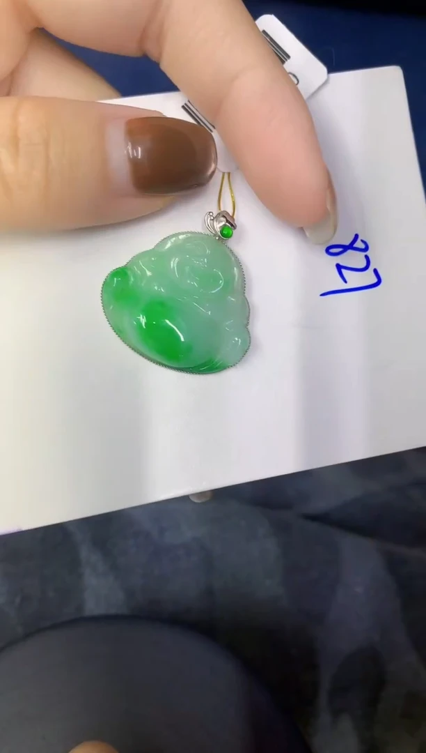 颈饰18K金镶嵌翡翠缅甸天然翡翠A货
