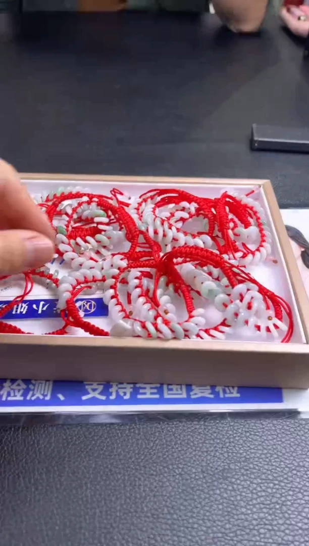 【闪购商品】翡翠挂件未镶嵌K67多样性发一件【小】