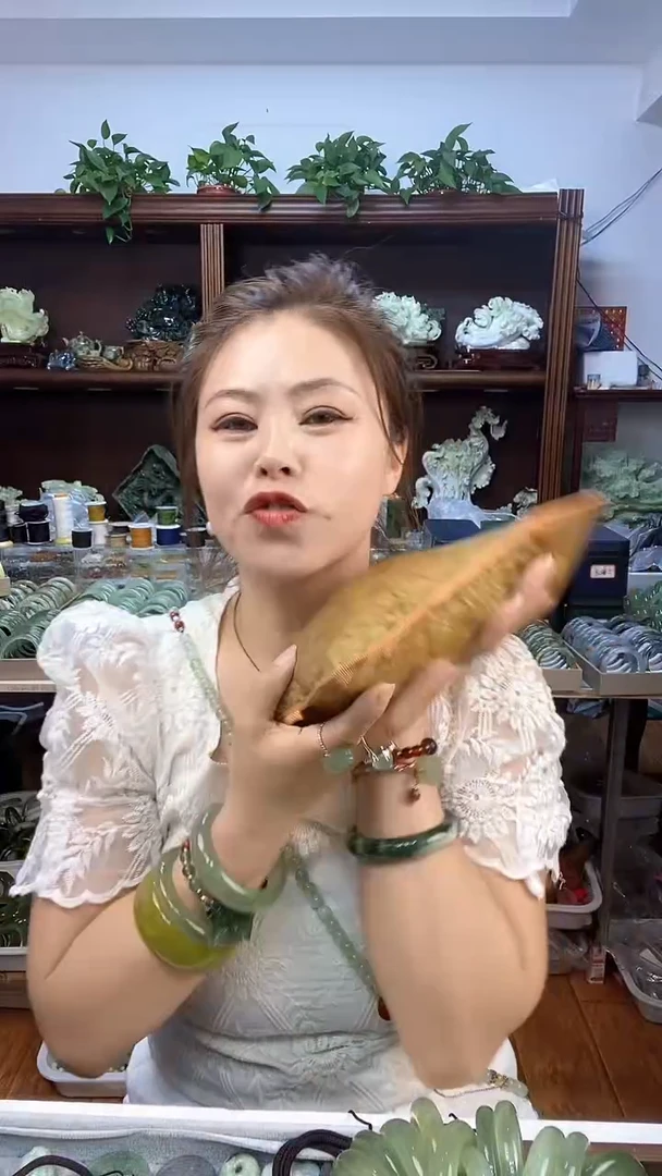 蛇纹石玉未镶嵌枕头多样性发货其中之一