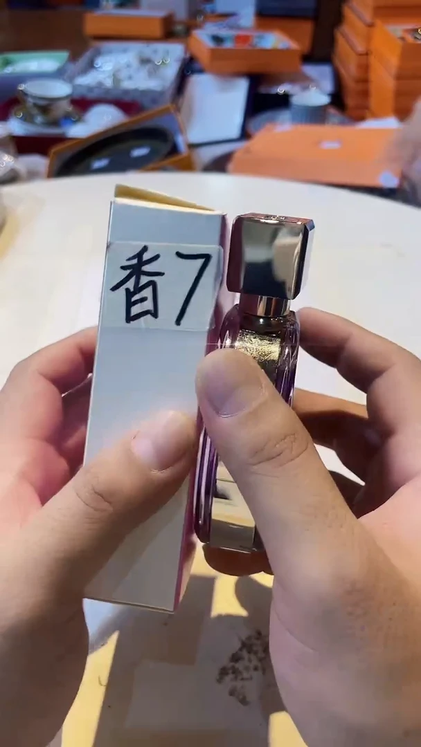 杯鸿辉家品牌瓷器，京东包邮！