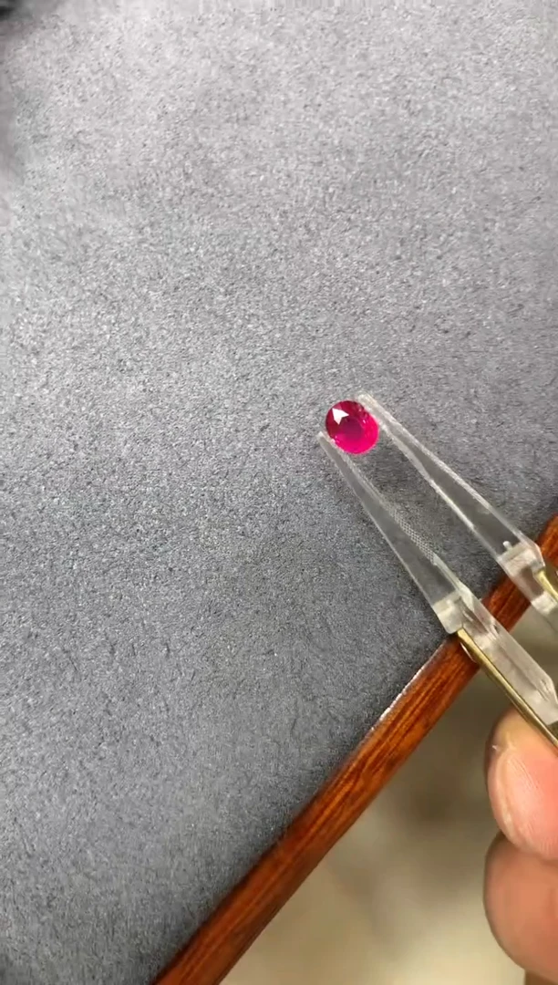 裸石红宝石0.61ct 36