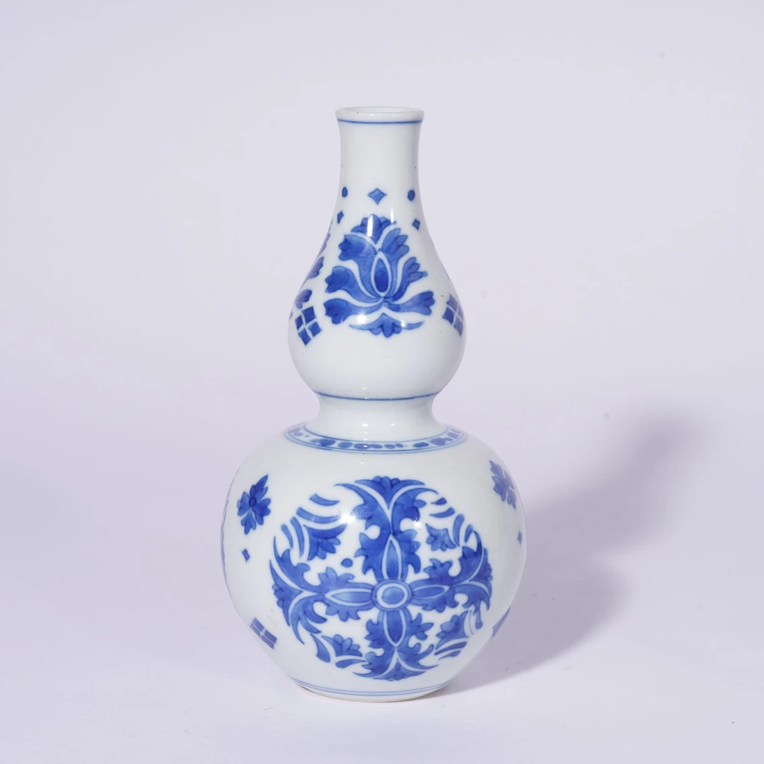 LOT136 清康熙 青花团花纹葫芦瓶/永乐瓷器