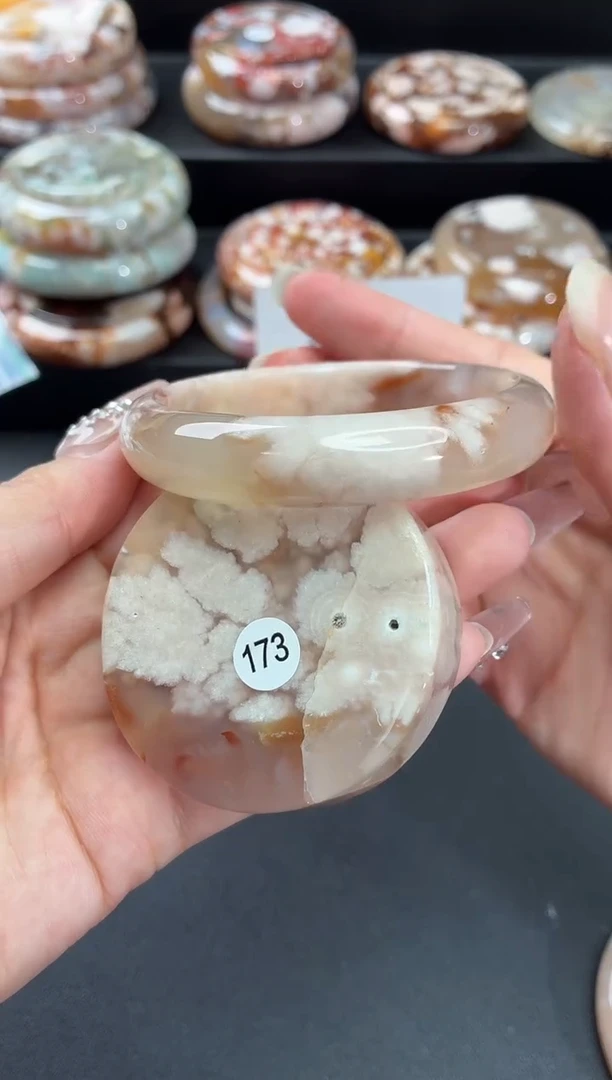 手镯玛瑙/玉髓未镶嵌石英质玉56圈(赠送镯心)圈口建议拍大