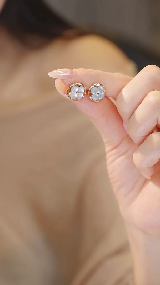 18K金镶嵌贝壳（贝母）耳钉老花耳钉