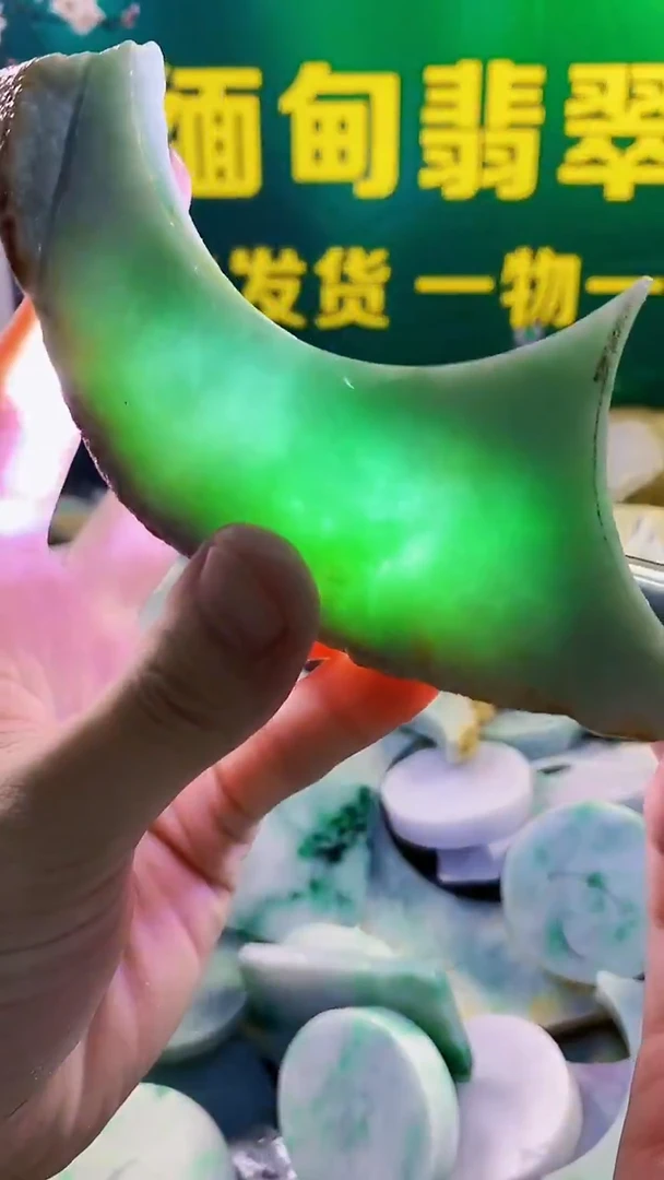 翡翠裸石纯天然A货翡翠177