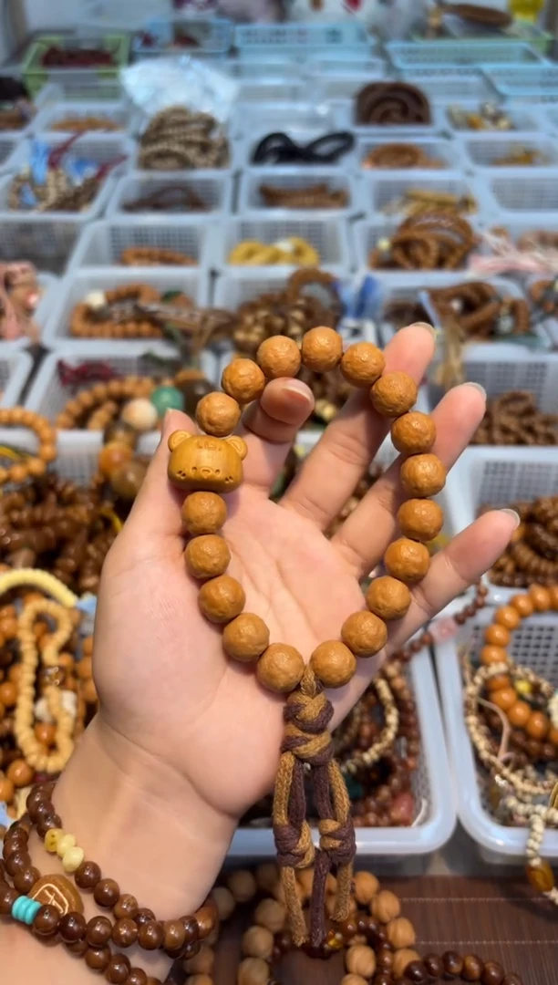 吊坠白玉菩提猴头砂糖橘手持
